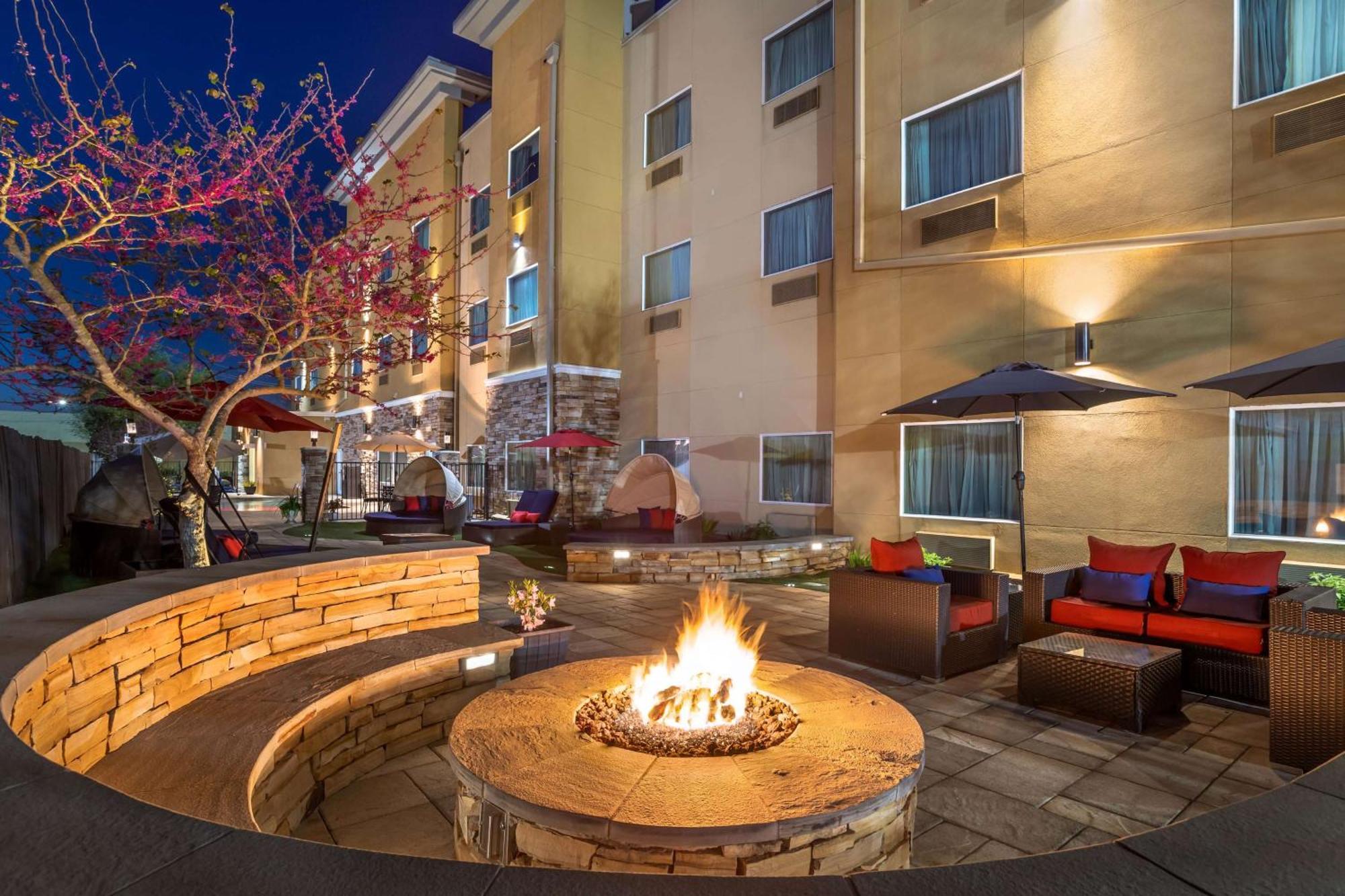 Best Western Plus Lake Jackson Inn & Suites Lago Jackson Exterior foto